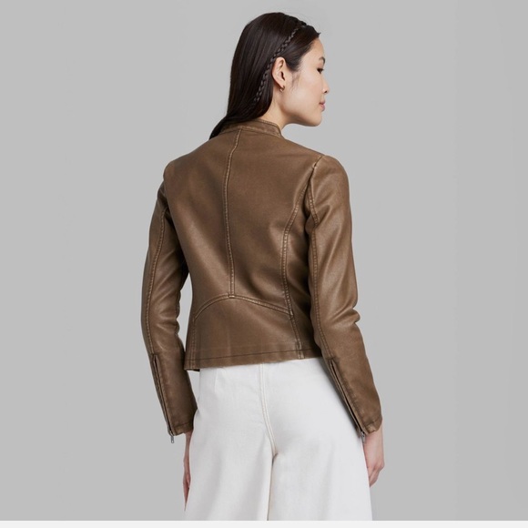 NWT Wild Fable Women's Zip-Up Winter Faux Leather Racing Jacket Brown - Picture 2 of 10